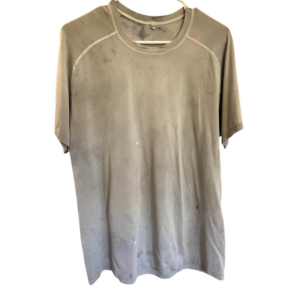 Lululemon mens large gray short sleeve performance shirt